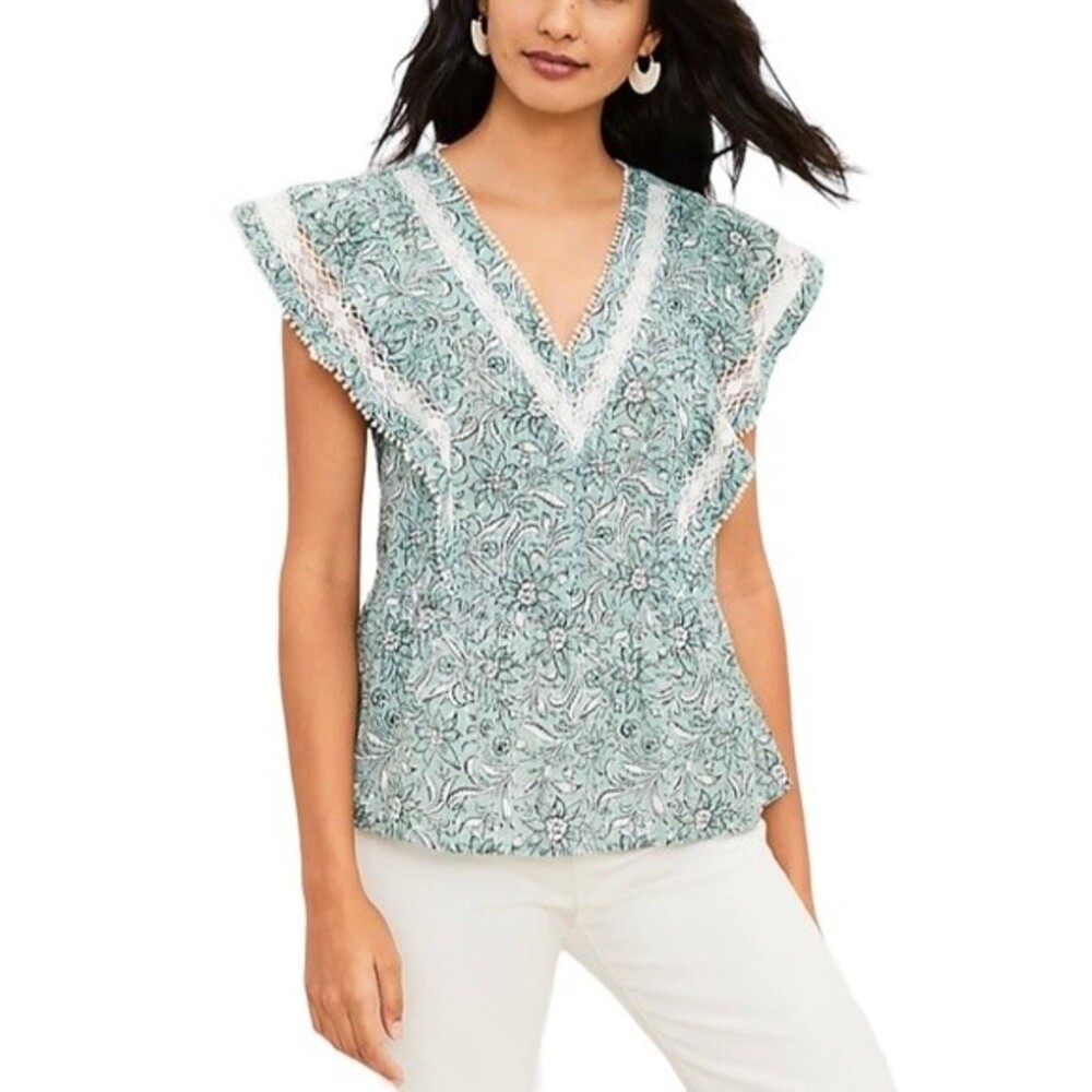 Loft Spring Bloom Lacy Ruffle Peplum Top Floral Flutter Cap Sleeve V-Neck - Picture 1 of 15